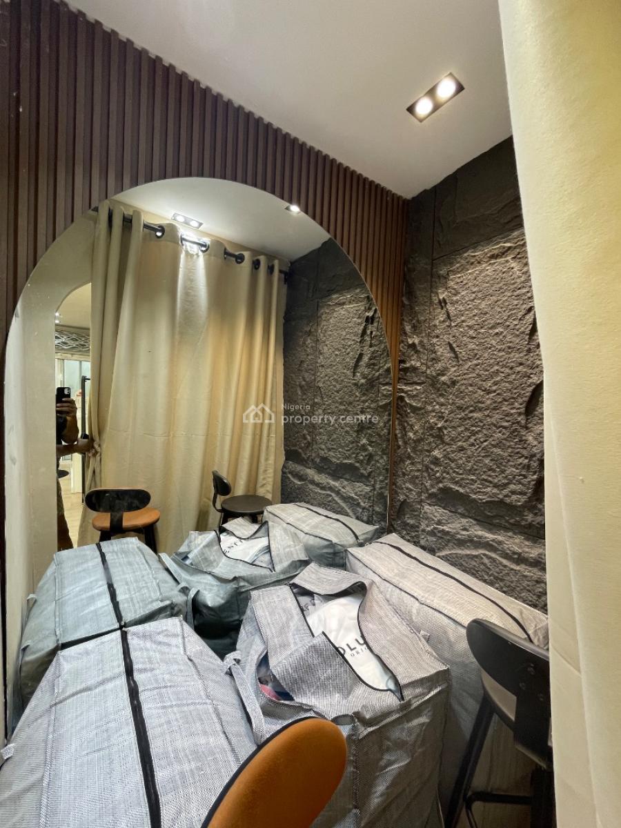 Posh Commercial Space, Lekki Phase 1, Lekki, Lagos, Commercial Property for Rent