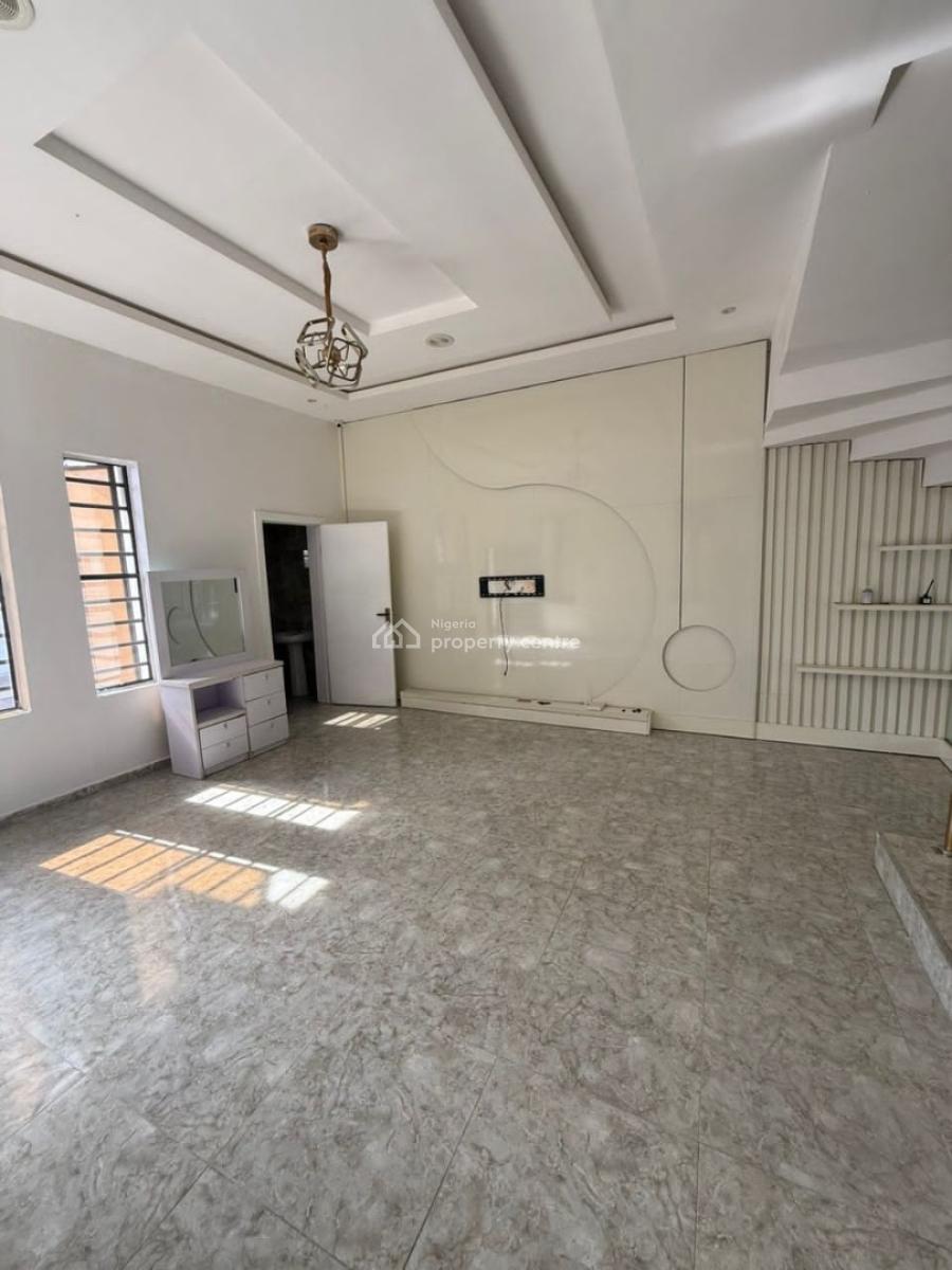 Masters Bedroom in a Shared Apartment at Orchid Road, Royal Pine Estate, Orchid Road, Lekki, Lagos, Self Contain (single Rooms) for Rent