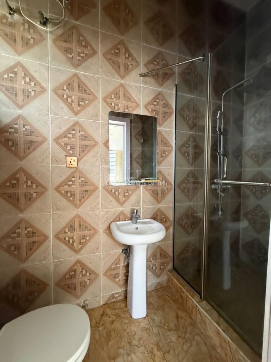 Masters Bedroom in a Shared Apartment at Orchid Road, Royal Pine Estate, Orchid Road, Lekki, Lagos, Self Contain (single Rooms) for Rent