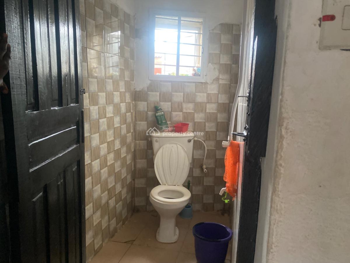 Decent 2 Bedroom Flat, Off Doyin Omololu Street Alapere, Alapere, Ketu, Lagos, House for Rent