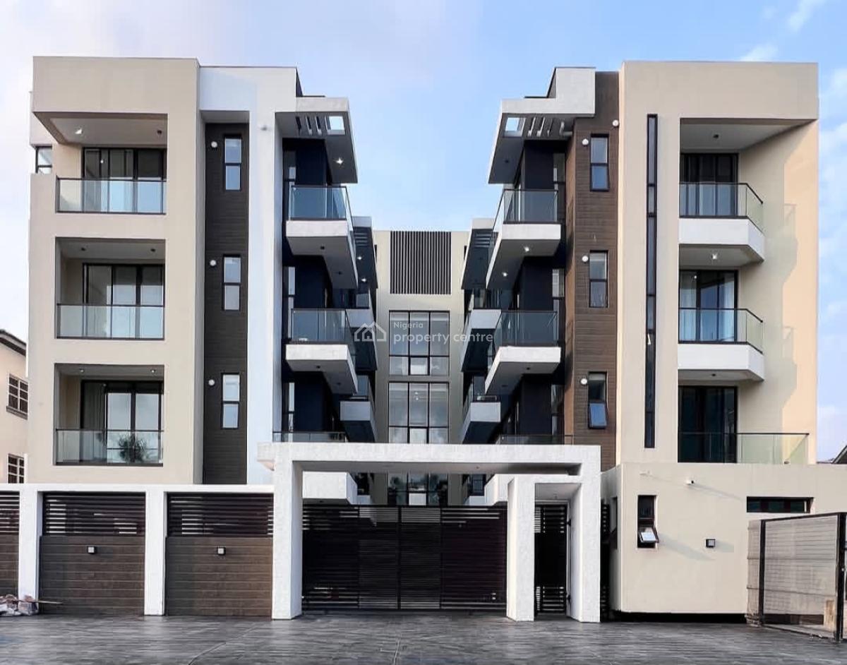 24/7 Power Supply 3 Bedroom En-suite Flat with an Open Fitted Kitchen,, Lekki Phase 1, Lekki, Lagos, Flat / Apartment for Rent