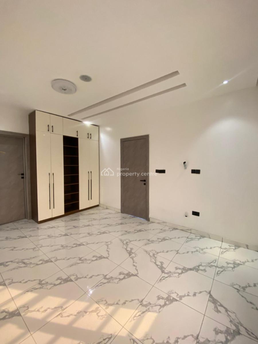 4, Lekki Phase 1, Lekki, Lagos, Terraced Duplex for Sale