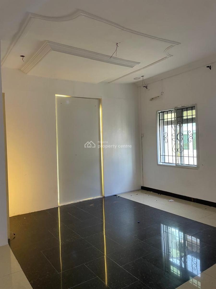 Well Maintained Room and Parlor in a 24 Hours Light Estate, Chevron Drive, Lekki, Lagos, Mini Flat (room and Parlour) for Rent