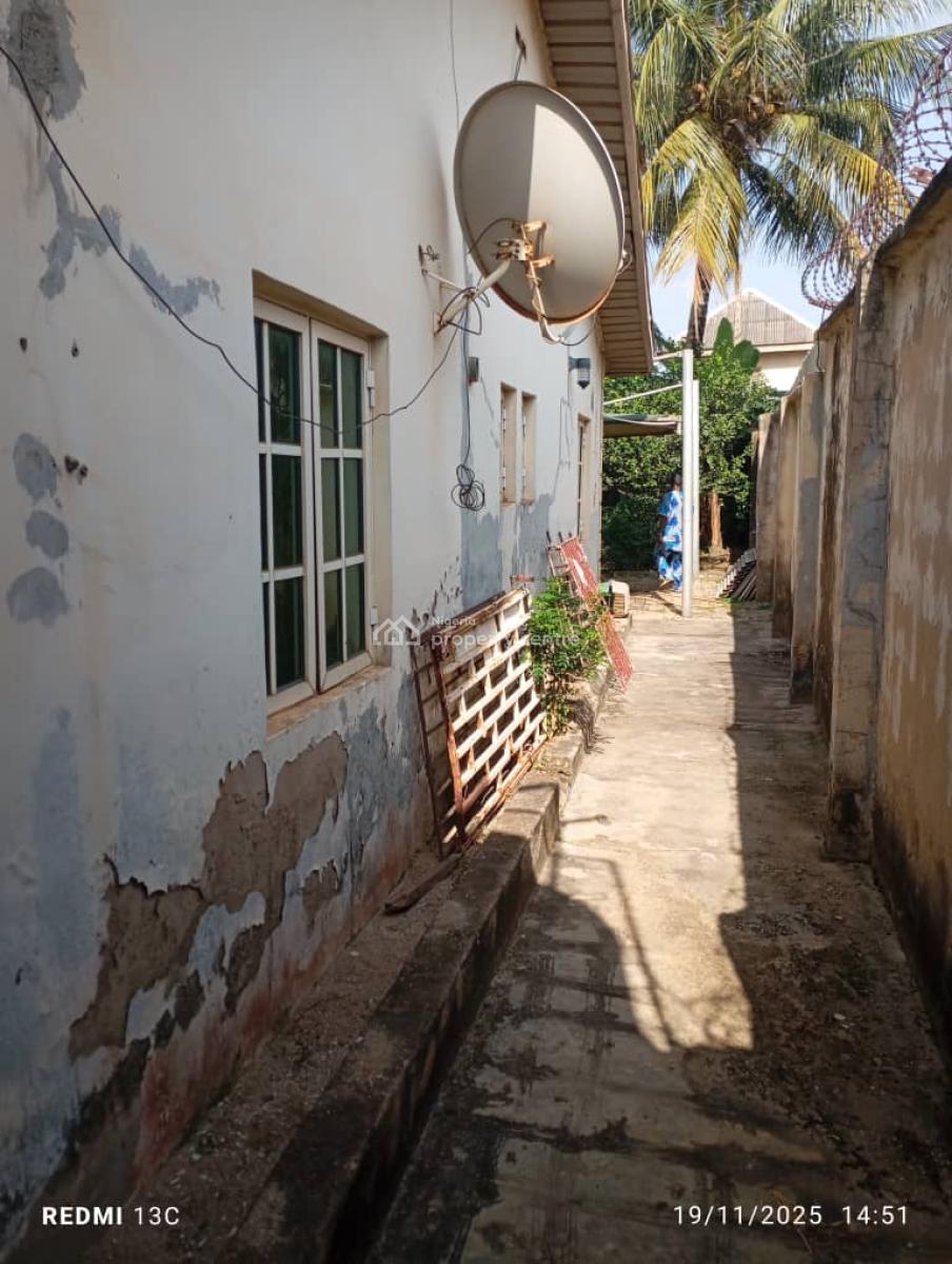 2 Unit of 2bedroom All Rooms Ensuite Closed The Express, Magboro, Magboro, Ogun, Flat / Apartment for Sale