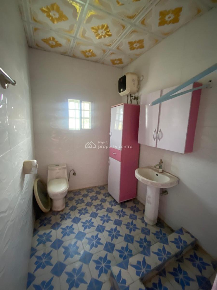 Very Very Spacious 2bedroom Apartment with Spacious Wardrobe &balcony, Atlantic View Estate Positive Chevy View Estate Lekki Lagos, Igbo Efon, Lekki, Lagos, Flat / Apartment for Rent