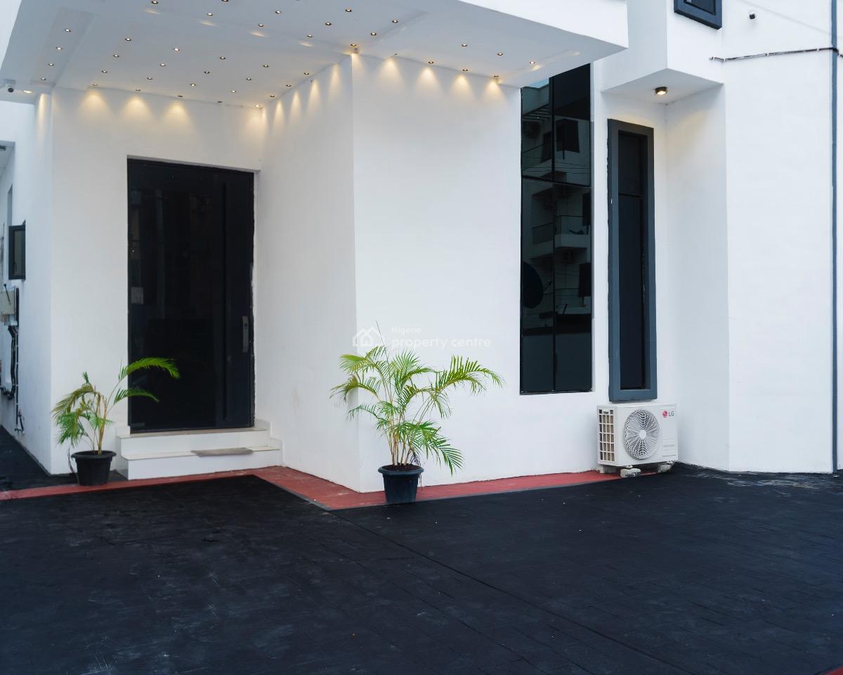 Tastefully Designed 4 Bedroom Semi Detached Duolex ( Private Compound), Ikate Lekki, Ilasan, Lekki, Lagos, Semi-detached Duplex Short Let