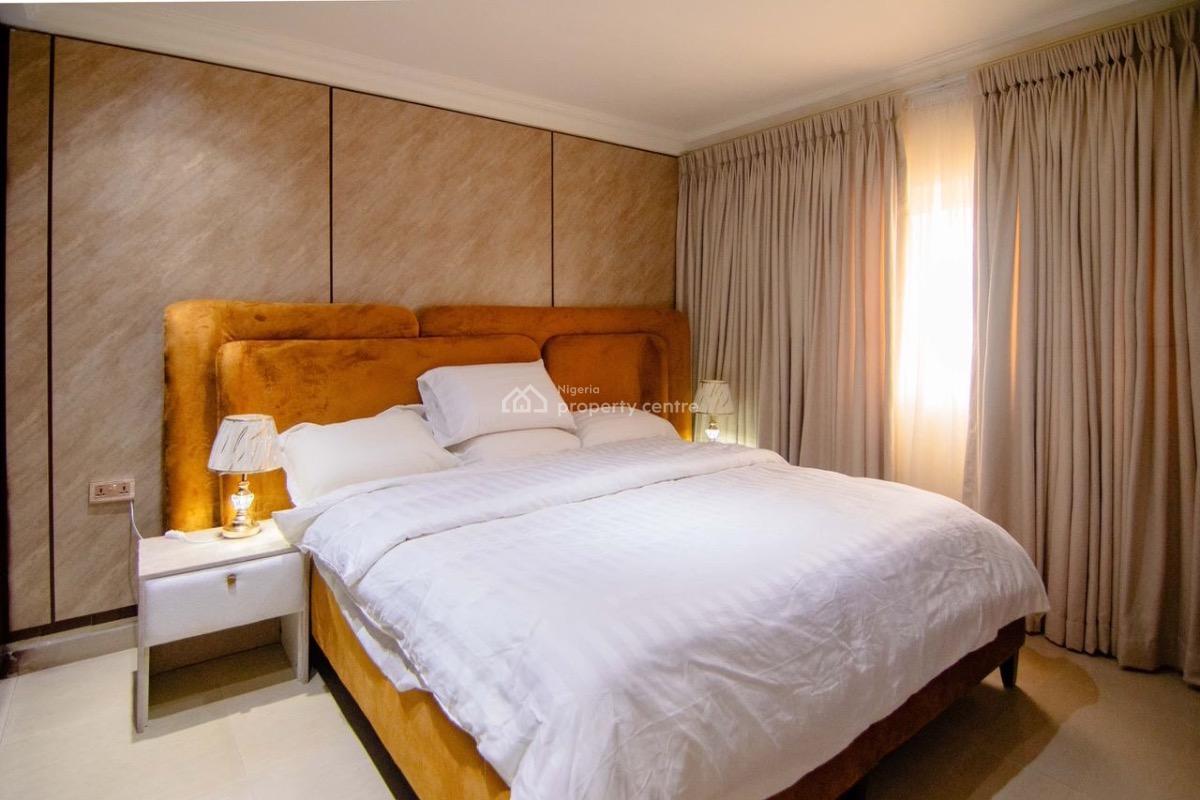 Luxurious 3 Bedroom Apartment with a Spacious Living Room, Lekki Phase 1, Lekki, Lagos, Flat / Apartment Short Let