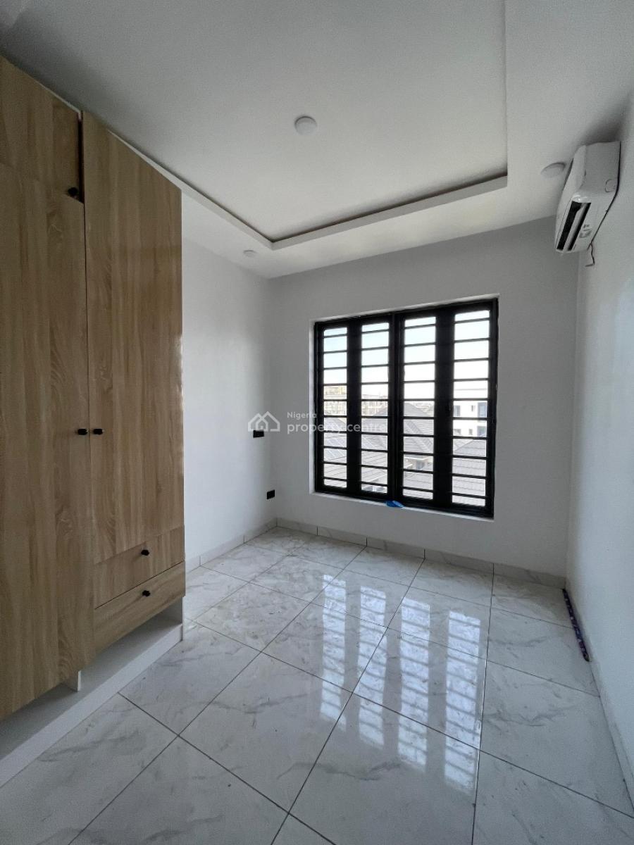 2bedroom Apartment, Ologolo, Lekki, Lagos, Flat / Apartment for Rent