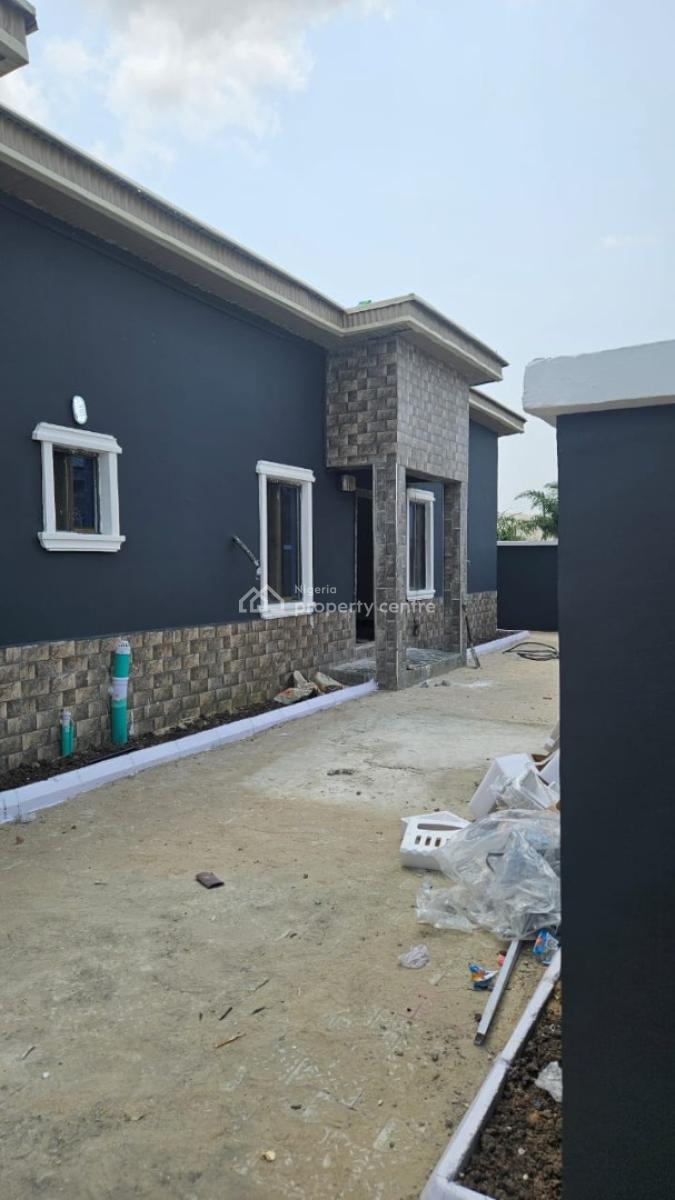 Exquisitely Built and Luxury 2 Bedroom Apartment, Alahun By Desa Lekki Epe Expressway, Ibeju Lekki, Lagos, Flat / Apartment for Rent