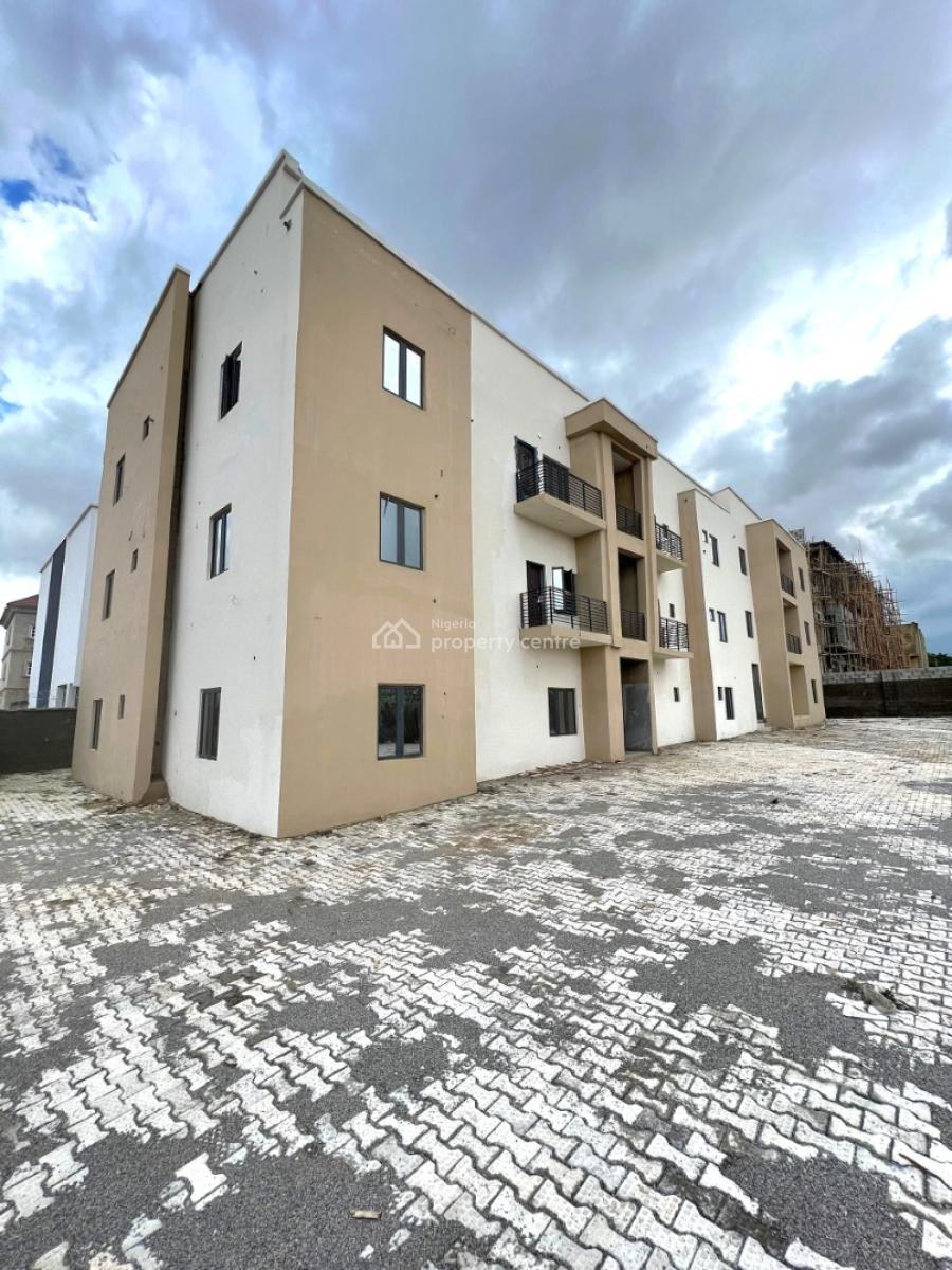 Standard & Spacious 2-bedroom Apartment, Gaduwa, Abuja, Flat / Apartment for Sale