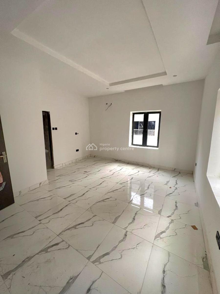 Standard & Spacious 2-bedroom Apartment, Gaduwa, Abuja, Flat / Apartment for Sale