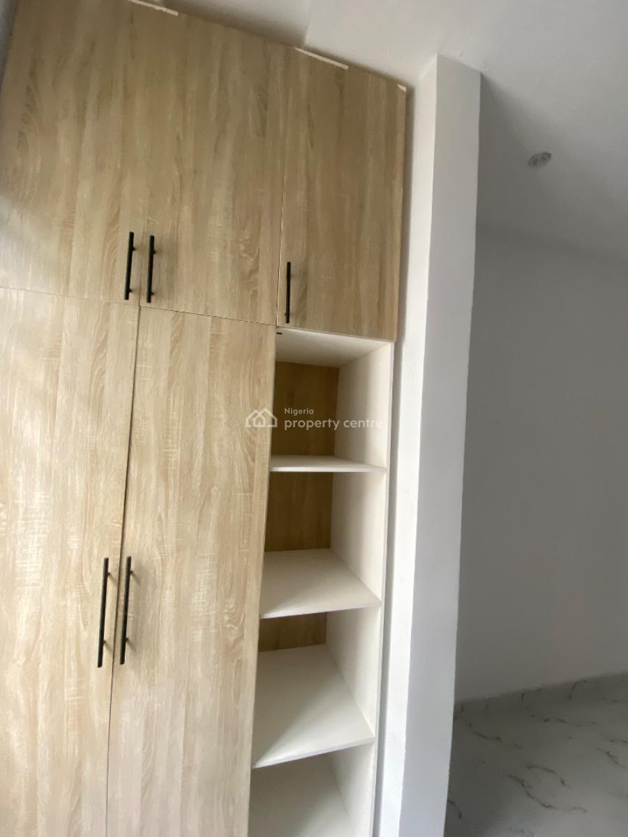 3 Bedroom Duplex, Villa Court Close to Abraham Adesanya, Ajah, Lagos, Terraced Duplex for Rent