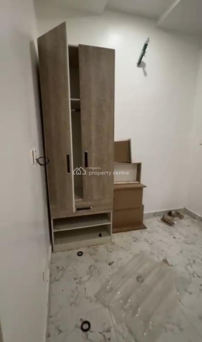 Single Room Self Contained Downstairs, Orchid Road, Lekki, Lagos, Self Contain (single Rooms) for Rent