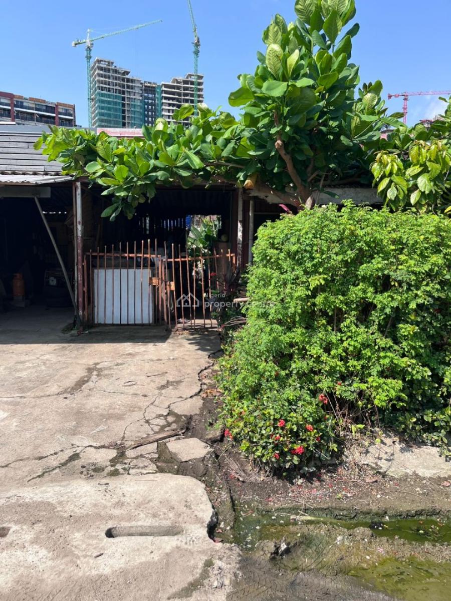 4 Bedrooms Old Structure on 450sqm at Transit Village Victoria Island, Transit Village, Victoria Island (vi), Lagos, Residential Land for Sale