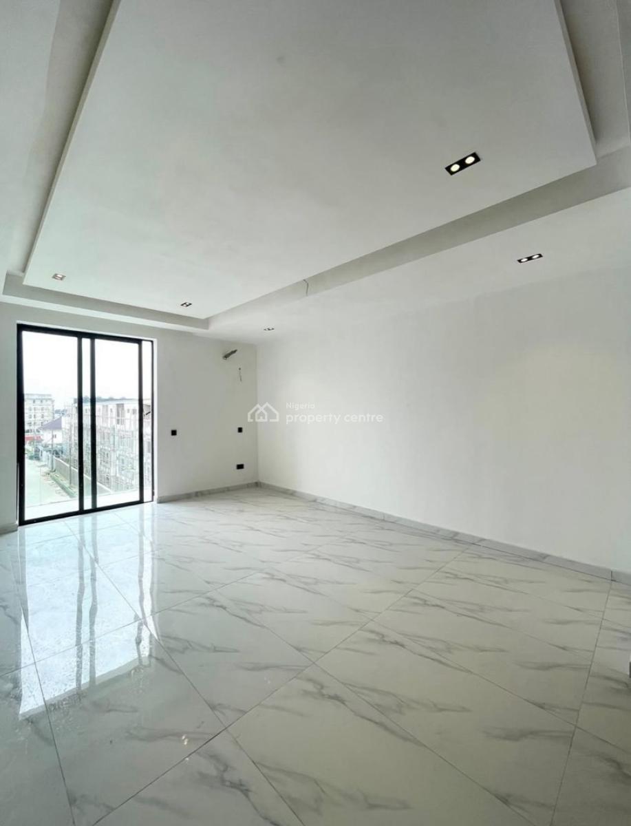 2 Bedroom Apartment with Elevator and Swimming Pool, Ikate, Lekki, Lagos, Flat / Apartment for Rent