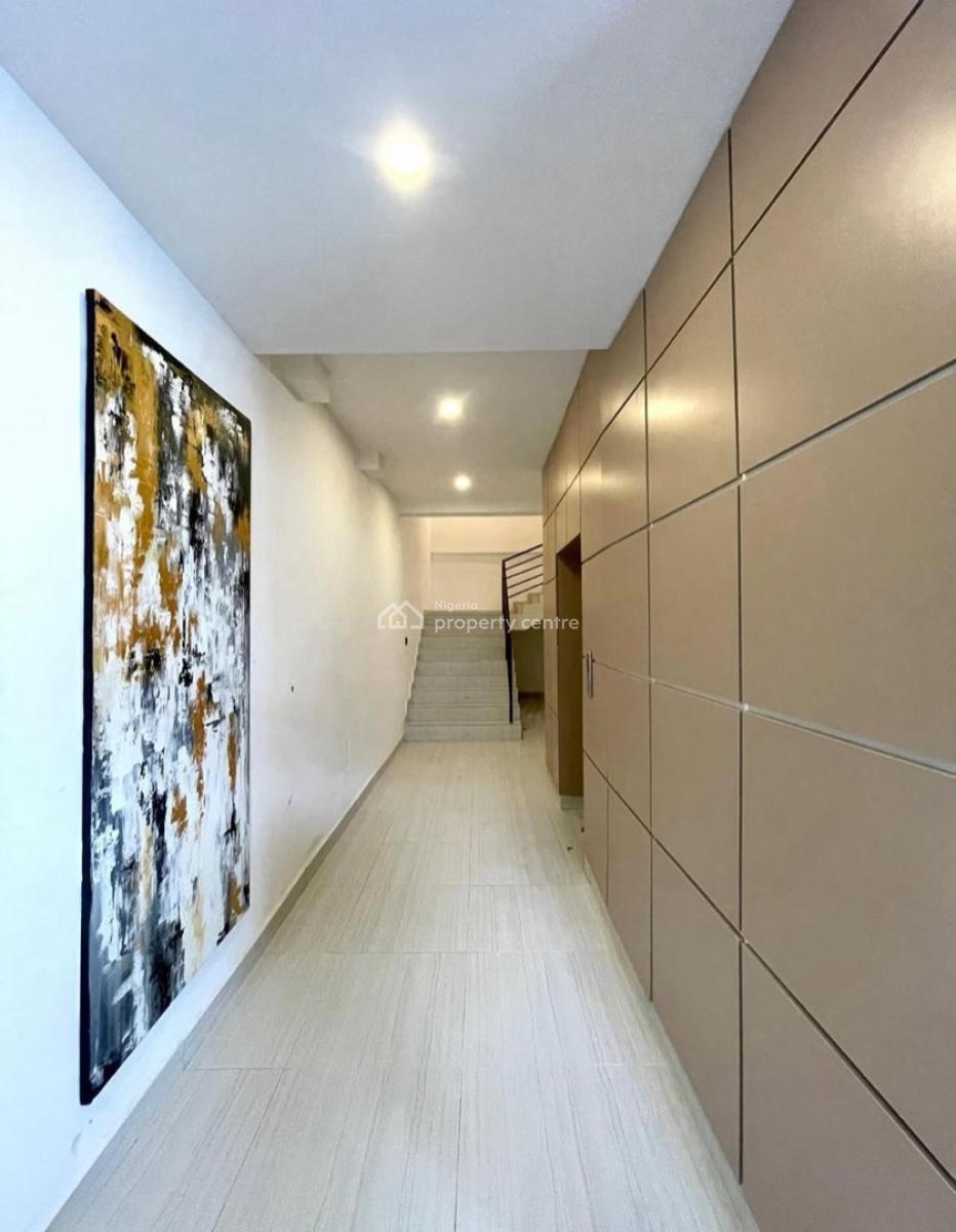 2 Bedroom Apartment with Elevator and Swimming Pool, Ikate, Lekki, Lagos, Flat / Apartment for Rent