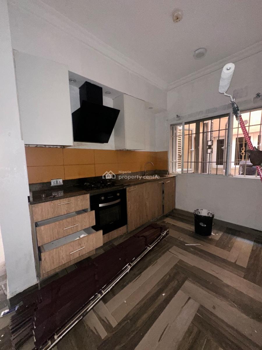 Specious 2bedroom Flat, Silver Spring Estate, Lekki, Lagos, Flat / Apartment for Rent