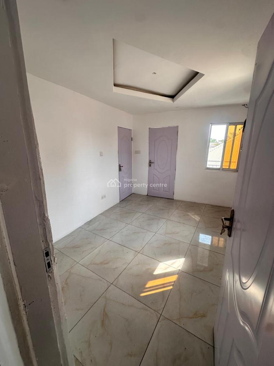 Self Serviced One Bedroom Apartment Upstairs, Old Ikoyi, Ikoyi, Lagos, Mini Flat (room and Parlour) for Rent