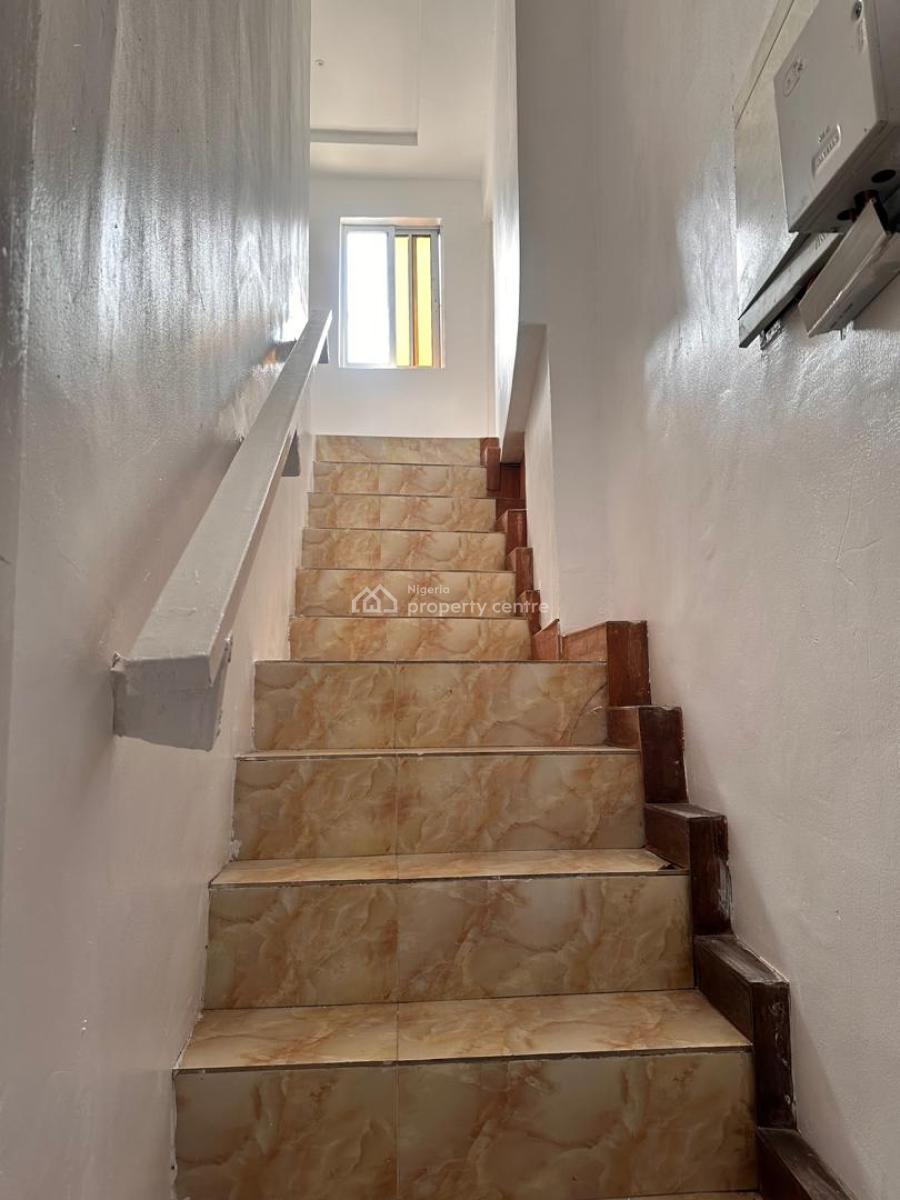 Self Serviced One Bedroom Apartment Upstairs, Old Ikoyi, Ikoyi, Lagos, Mini Flat (room and Parlour) for Rent