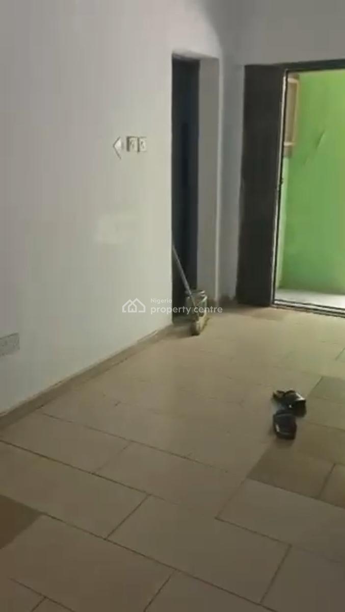 Decent 3 Bedroom Ground Flat, Sholuyi, Gbagada, Lagos, Flat / Apartment for Rent