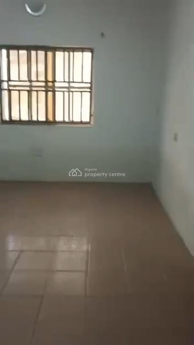 Decent 3 Bedroom Ground Flat, Sholuyi, Gbagada, Lagos, Flat / Apartment for Rent