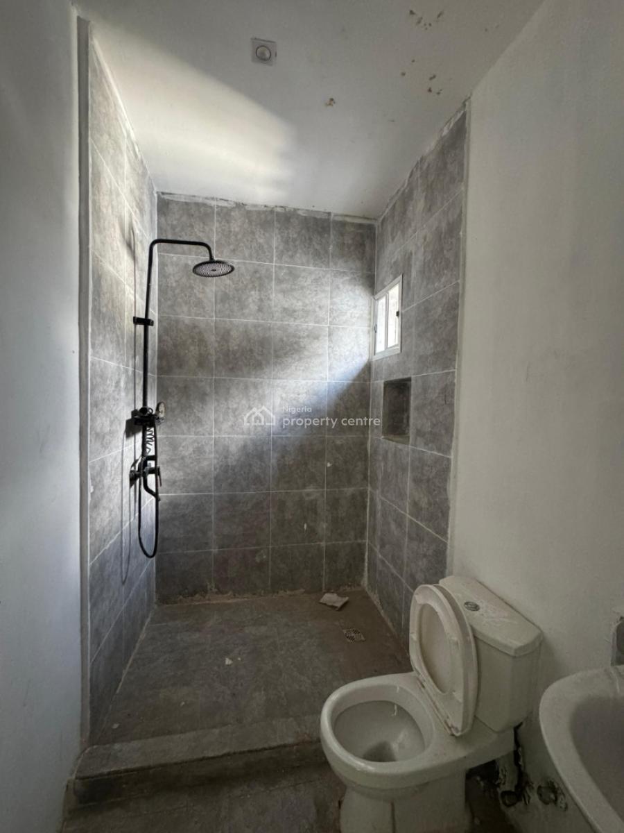 Decently Sized 2 Bedroom Apartment  with Swimming Pool, Decently Sized 2 Bedroom Apartment  with Swimming Pool, Ikate, Lekki, Lagos, Flat / Apartment for Sale