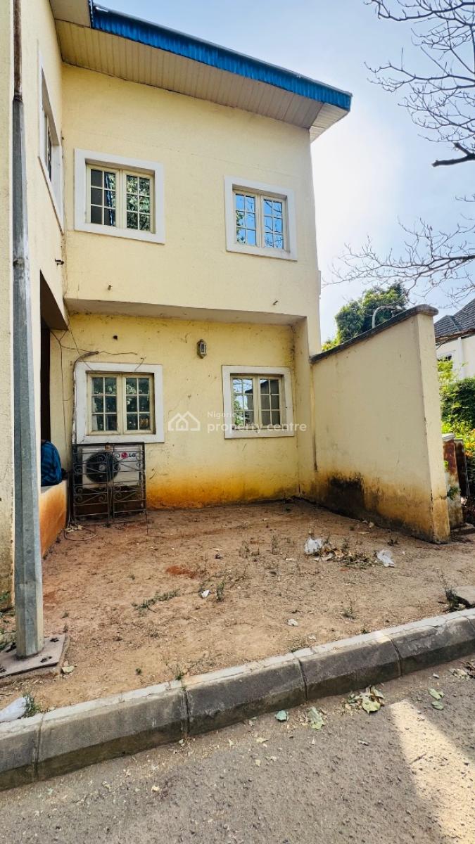 Prime Wuse Address. Standalone. Redevelopment Goldmine, Off Aminu Kano Crescent, Wuse 2, Abuja, Terraced Duplex for Sale