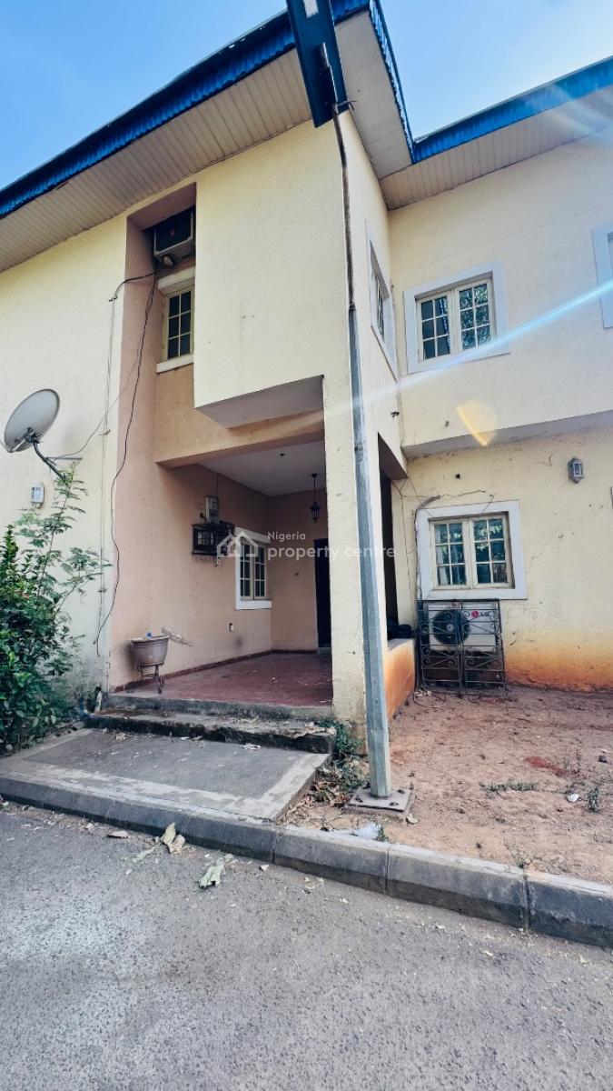 Prime Wuse Address. Standalone. Redevelopment Goldmine, Off Aminu Kano Crescent, Wuse 2, Abuja, Terraced Duplex for Sale