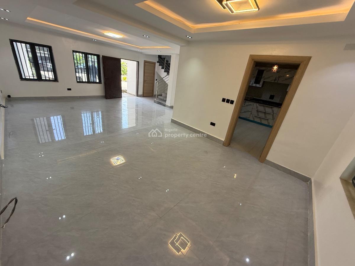 a Standard Estate Environment with Clean Family Dwelling, Close to Embassy of Ukraine, Jabi, Abuja, Terraced Duplex for Sale