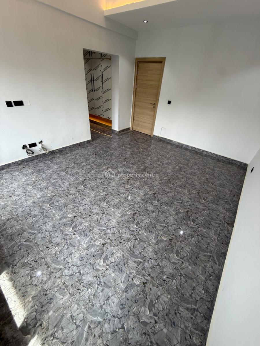 a Standard Estate Environment with Clean Family Dwelling, Close to Embassy of Ukraine, Jabi, Abuja, Terraced Duplex for Sale