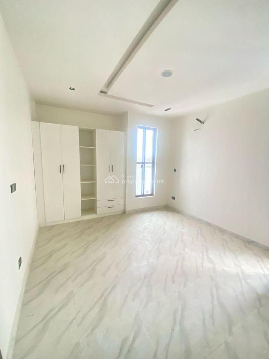 2 Bedroom Apartment, Ologolo, Lekki, Lagos, Flat / Apartment for Rent