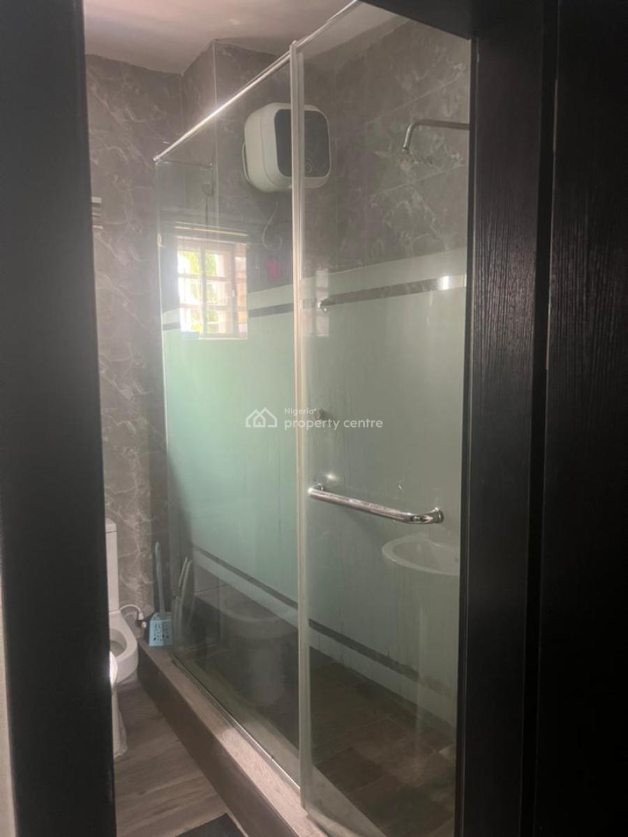 4 Unit 2 Bedroom Apartment and 2 Unit of 1 Bedroom Apartment, Lekki Phase 1, Lekki, Lagos, Flat / Apartment for Sale