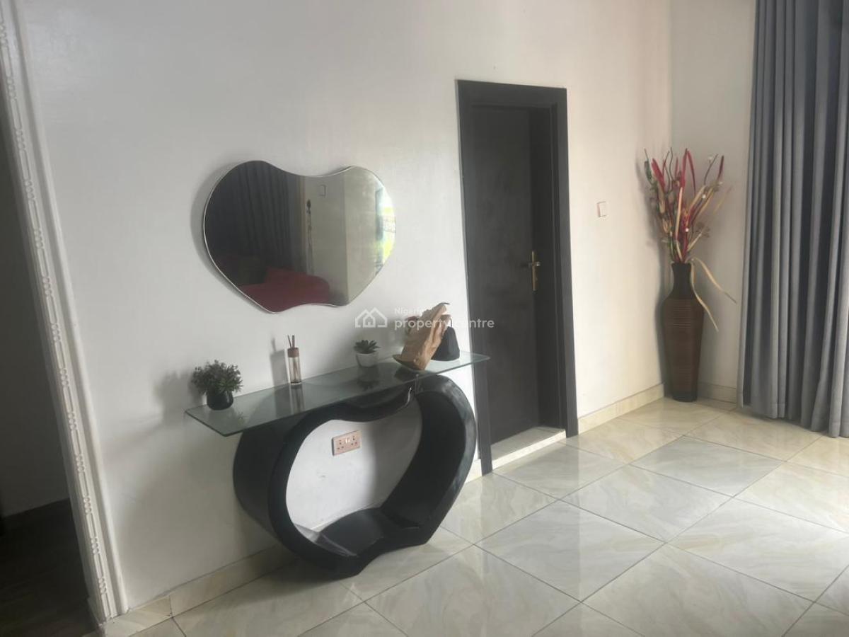 4 Unit 2 Bedroom Apartment and 2 Unit of 1 Bedroom Apartment, Lekki Phase 1, Lekki, Lagos, Flat / Apartment for Sale