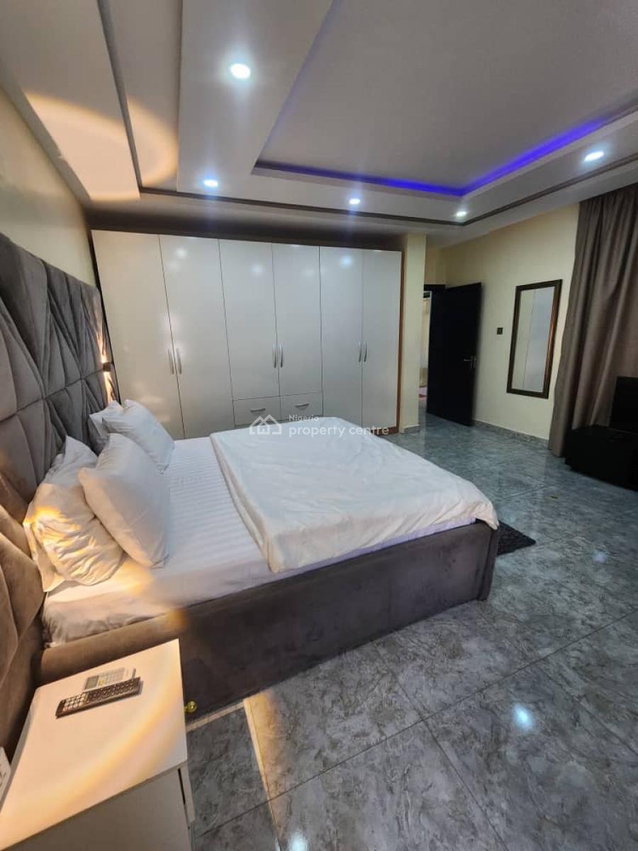 Lush 2bedroom Spacious Apartment with Swimming Pool, Ikeja Gra, Ikeja, Lagos, Flat / Apartment Short Let