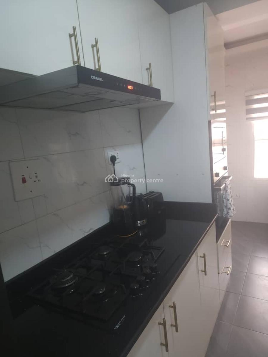 Lush 2bedroom Spacious Apartment with Swimming Pool, Ikeja Gra, Ikeja, Lagos, Flat / Apartment Short Let