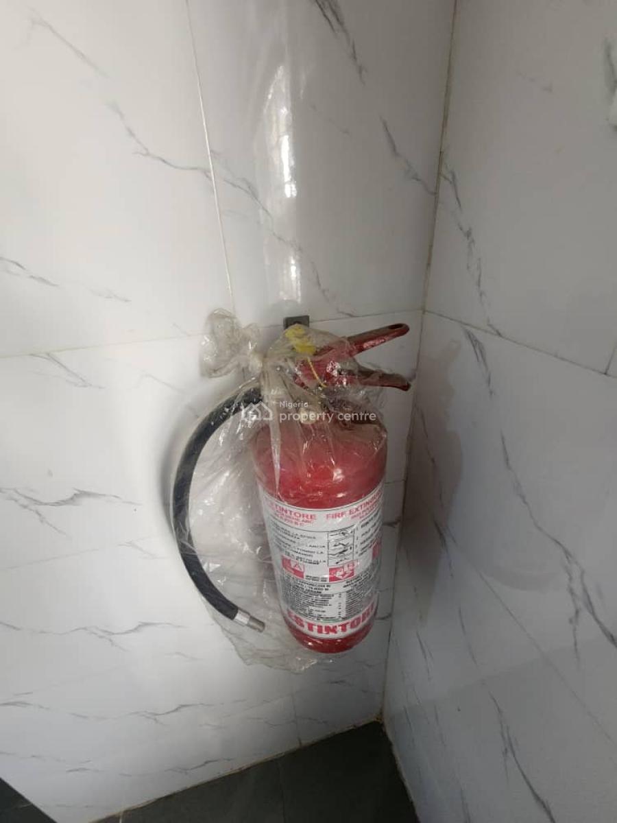 Lush 2bedroom Spacious Apartment with Swimming Pool, Ikeja Gra, Ikeja, Lagos, Flat / Apartment Short Let