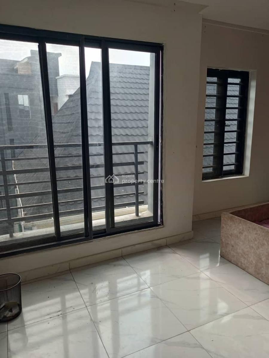 Beautiful 2bedroom Flat Upstairs, Ologolo, Lekki, Lagos, Flat / Apartment for Rent