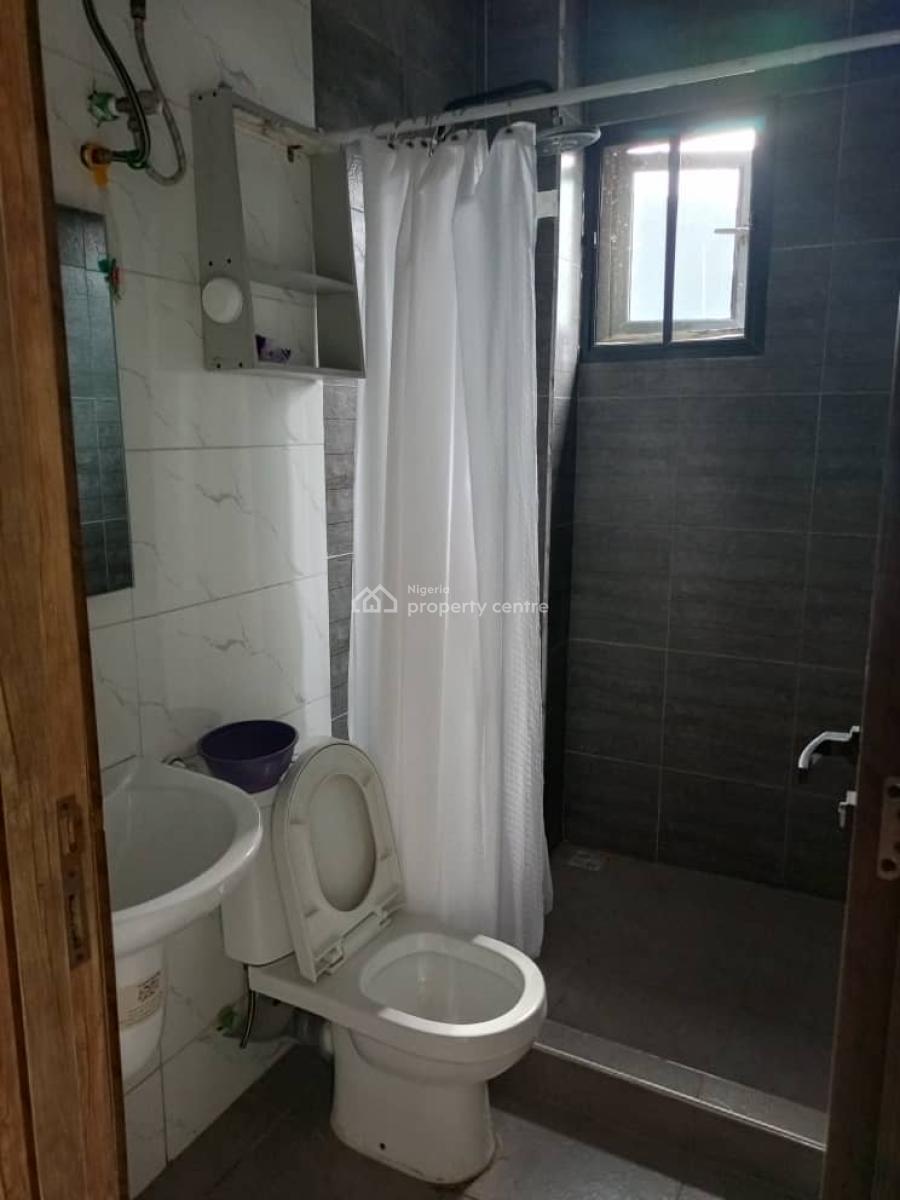 Beautiful 2bedroom Flat Upstairs, Ologolo, Lekki, Lagos, Flat / Apartment for Rent
