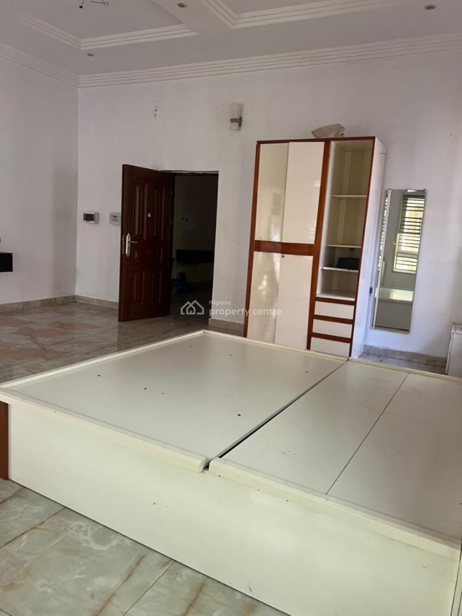 1 Bedroom, Phase One, Lekki, Lagos, Mini Flat (room and Parlour) for Rent