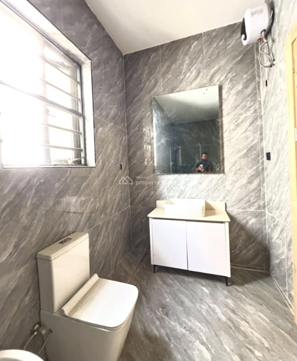 Contemporary 5 Bedroom Detached Home with Bq & Swimming Pool, Contemporary 5 Bedroom Detached Home with Bq & Swimming Pool, Ologolo, Lekki, Lagos, Detached Duplex for Sale