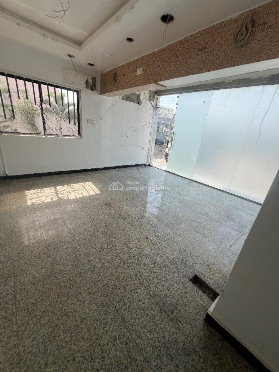 Shop Space Ground Floor Facing Road, Off Admiralty Way, Lekki Phase 1, Lekki, Lagos, Shop for Rent