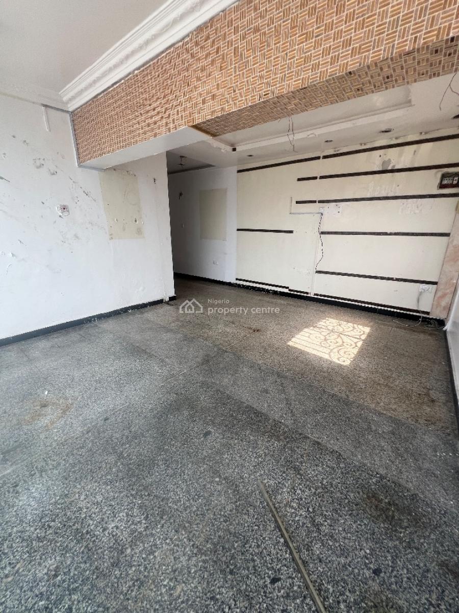 Shop Space Ground Floor Facing Road, Off Admiralty Way, Lekki Phase 1, Lekki, Lagos, Shop for Rent
