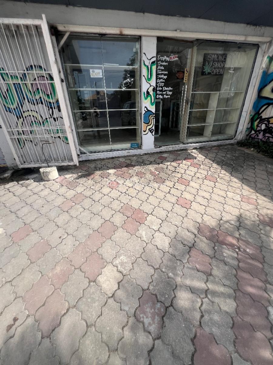 Shop Space Ground Floor Facing The Road, Off Admiralty Way, Lekki Phase 1, Lekki, Lagos, Shop for Rent