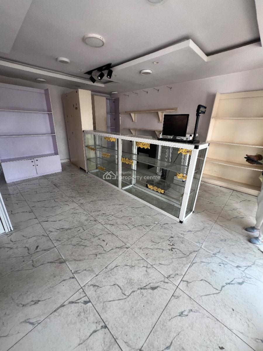 Shop Space Ground Floor Facing The Road, Off Admiralty Way, Lekki Phase 1, Lekki, Lagos, Shop for Rent
