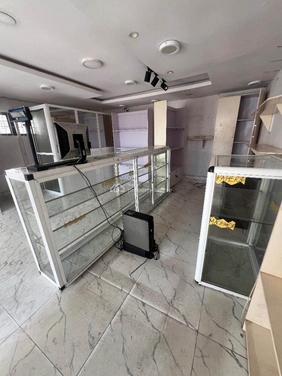 Shop Space Ground Floor Facing The Road, Off Admiralty Way, Lekki Phase 1, Lekki, Lagos, Shop for Rent