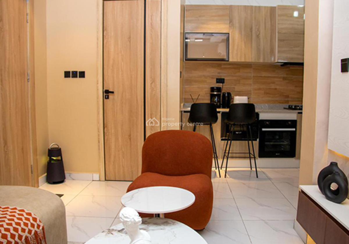 Grab Thís Awoof Mouth Watering Offer Furnished 1bedoom Flat Ologolo Le, Ologolo, Lekki, Lagos, Mini Flat (room and Parlour) for Sale