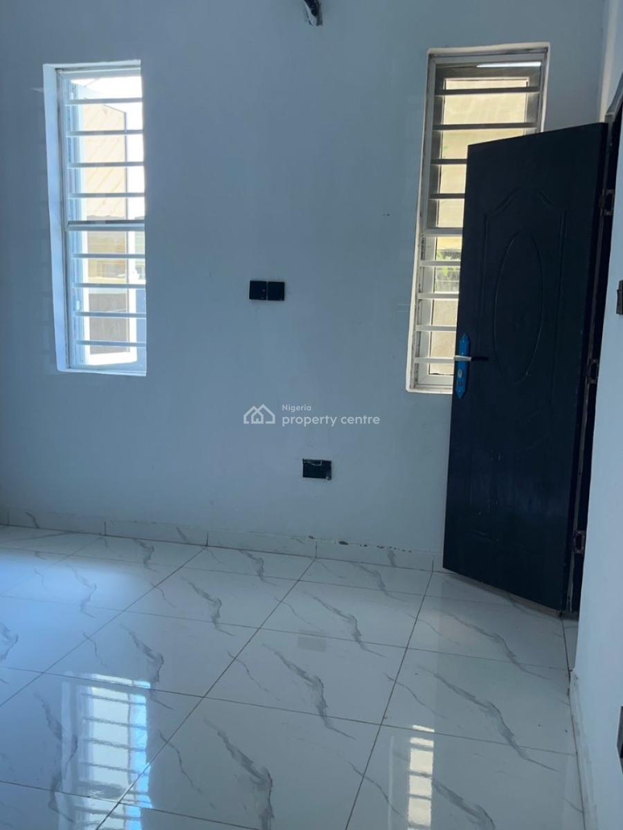 Massive 2-bedroom Apartment, Sangotedo, Ajah, Lagos, Flat / Apartment for Rent