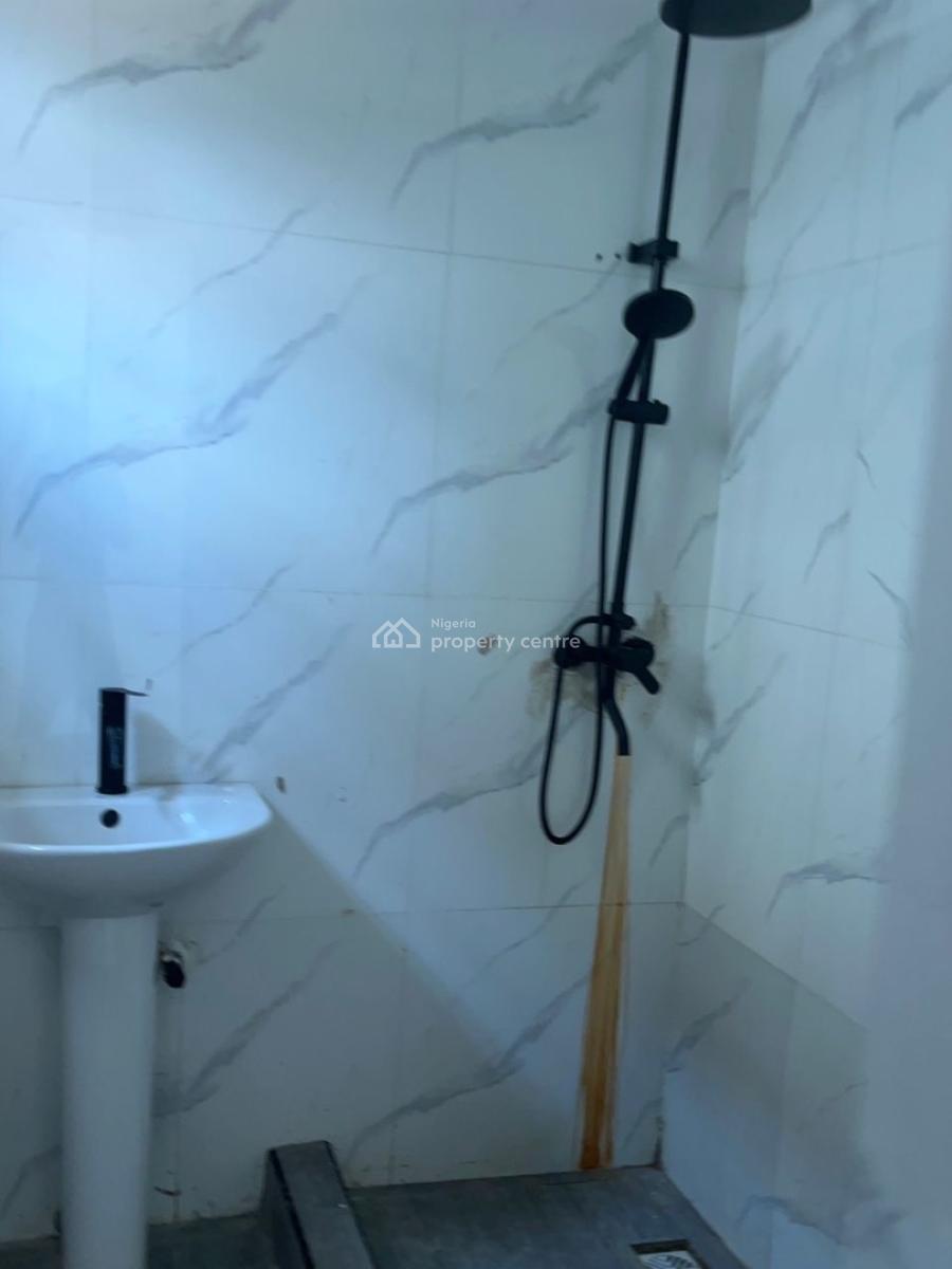 Massive 2-bedroom Apartment, Sangotedo, Ajah, Lagos, Flat / Apartment for Rent