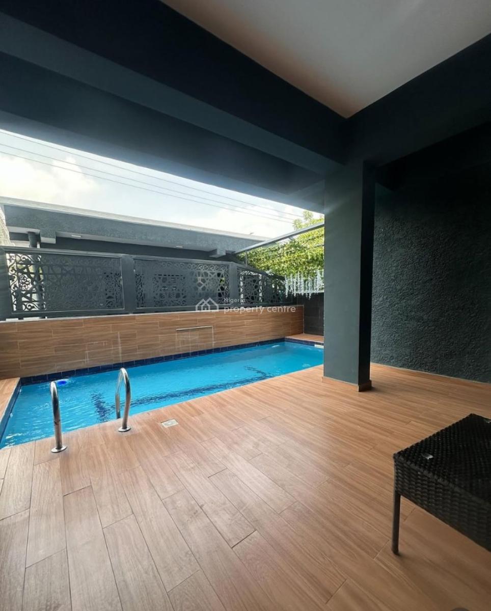 3 Bedroom Apartment  in Lekki Phase 1  Price; 350million Naira, Lekki Phase 1, Lekki, Lagos, Flat / Apartment for Sale