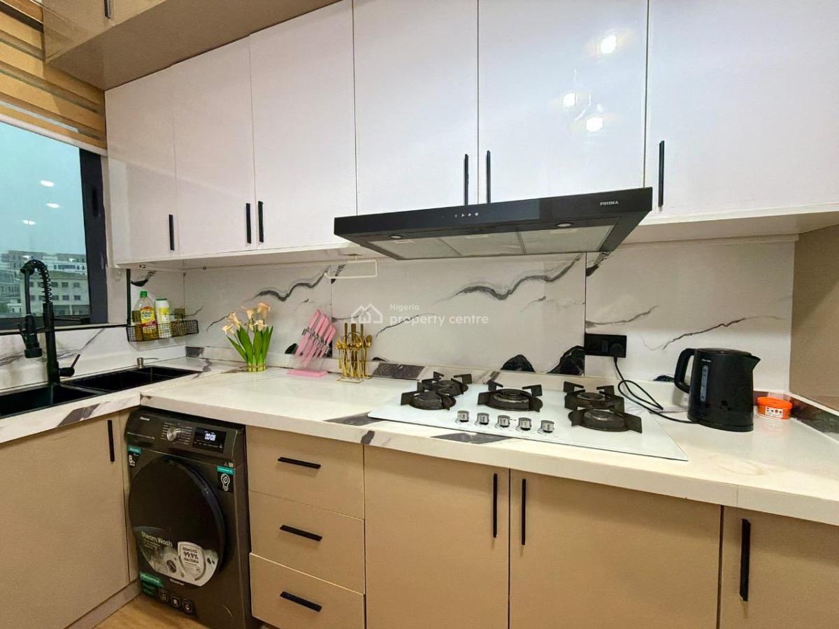 Fully Furnished 2 Bedroom Apartment, Lekki Phase 1, Lekki, Lagos, Flat / Apartment for Rent